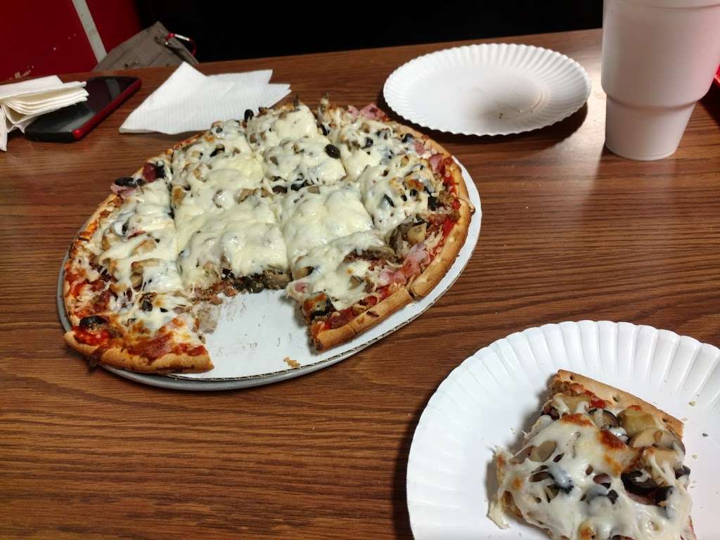 Gabes Pizza | 118 S Main St, Sharpsville, IN 46068, USA | Phone: (765) 963-6500