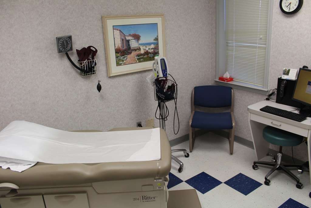 WellSpan Family Medicine - Cross Keys | 2900 Carlisle St, New Oxford, PA 17350, USA | Phone: (717) 812-4900