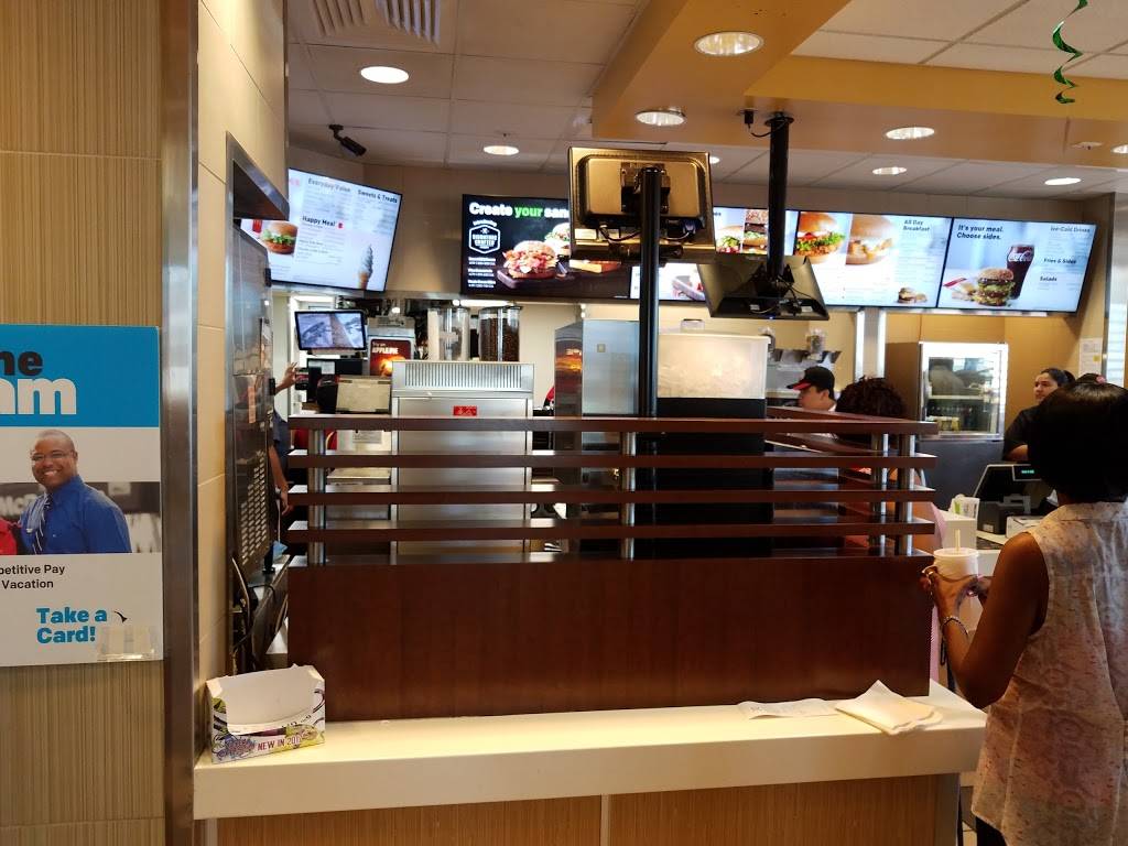 McDonalds | 5223 Broadway Avenue J, Galveston, TX 77551, USA | Phone: (409) 974-4364