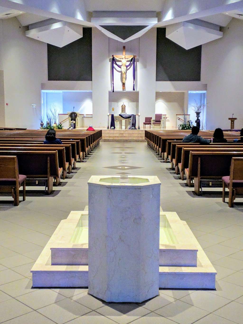 St. Therese Catholic Church, North | 7207 MO-9, Kansas City, MO 64152, USA | Phone: (816) 741-2800