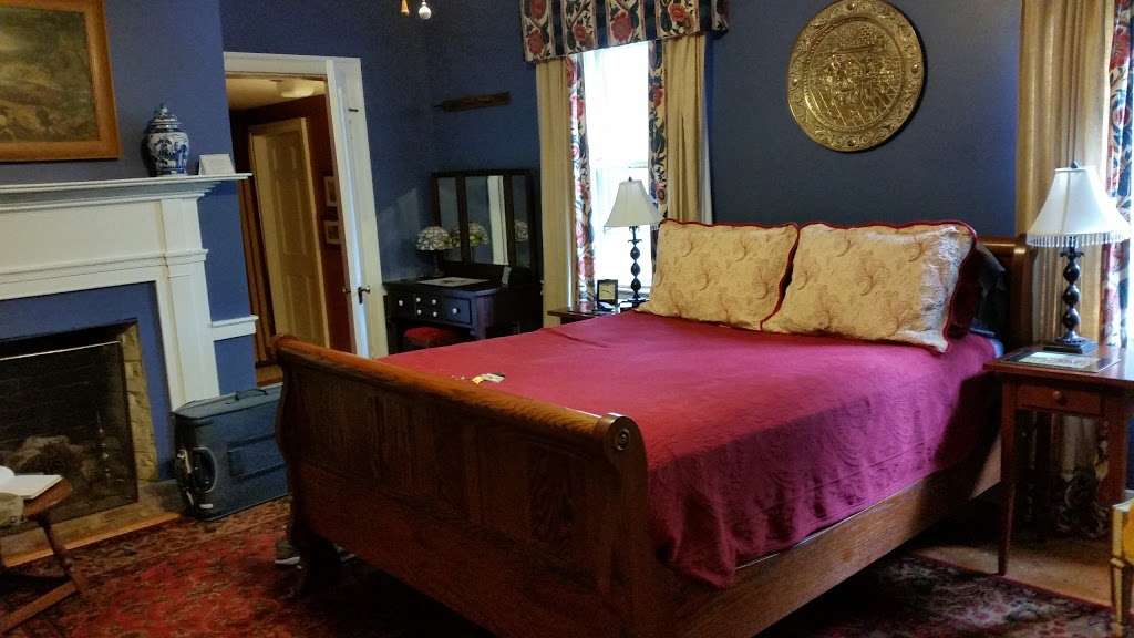 The Jackson Rose Bed & Breakfast | 1167 Washington St, Harpers Ferry, WV 25425, USA | Phone: (304) 535-1528