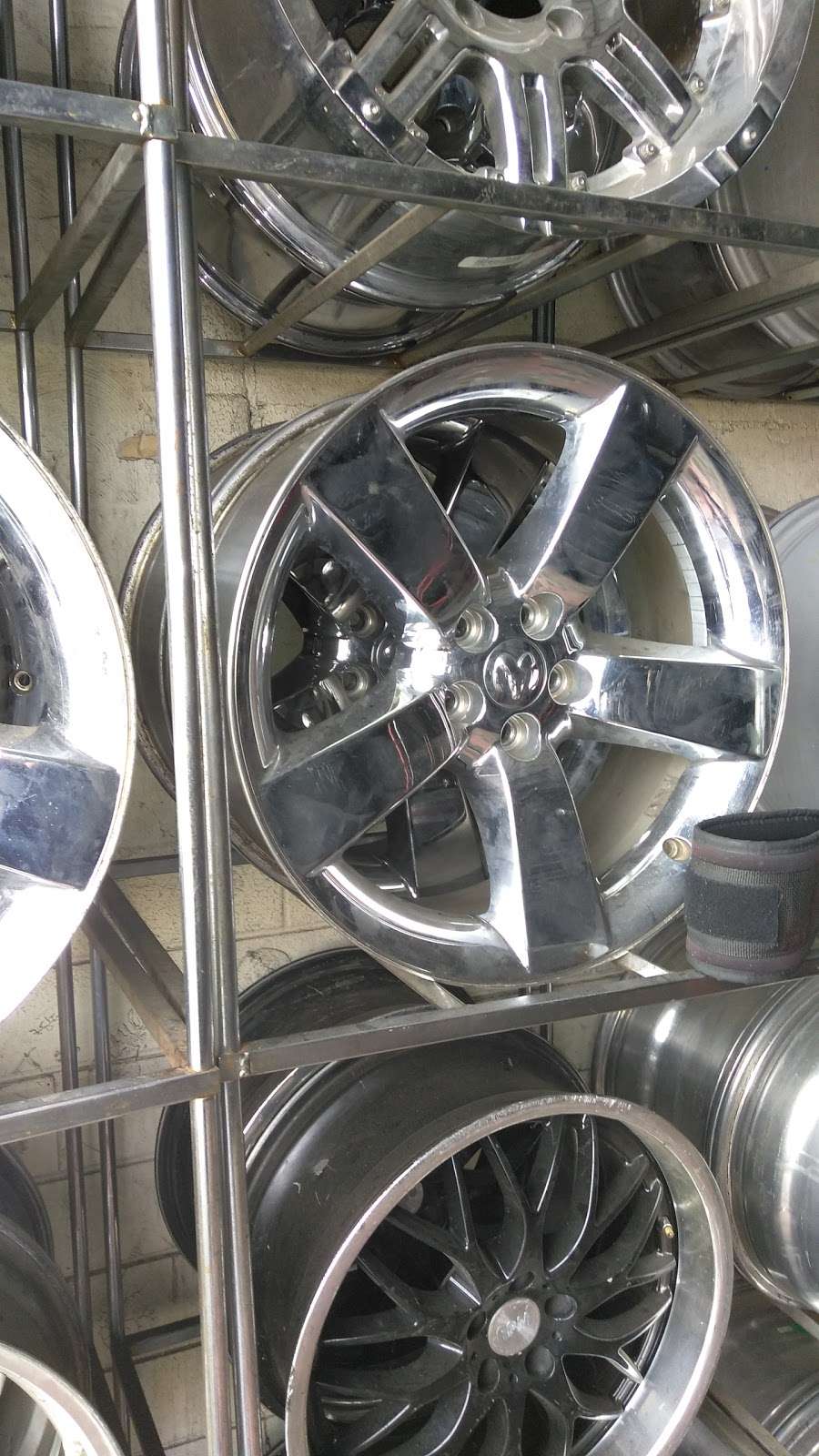 El Colorado Tire & Wheels | 2245 Sheridan Boulevard, Edgewater, CO 80214 | Phone: (303) 237-5650