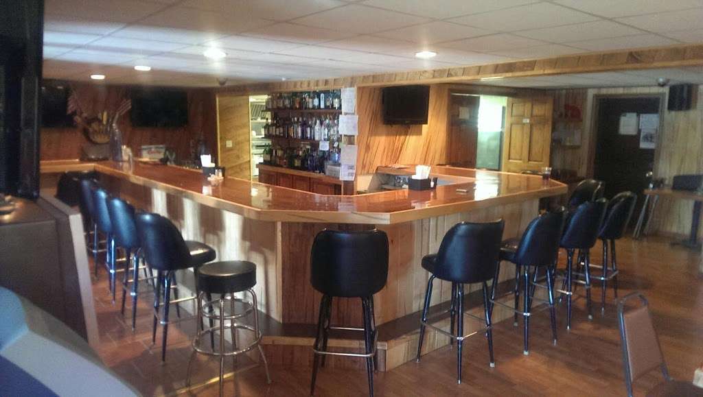 Beltzville Bar & Grill LLC | 7435 Pohopoco Dr, Kunkletown, PA 18058, USA | Phone: (610) 681-8181