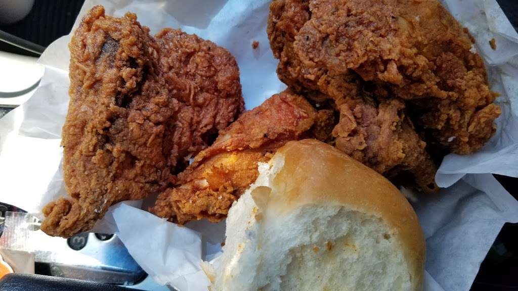 Louisiana Fried Chicken | 4378 S Main St, Los Angeles, CA 90037, USA | Phone: (323) 233-3986