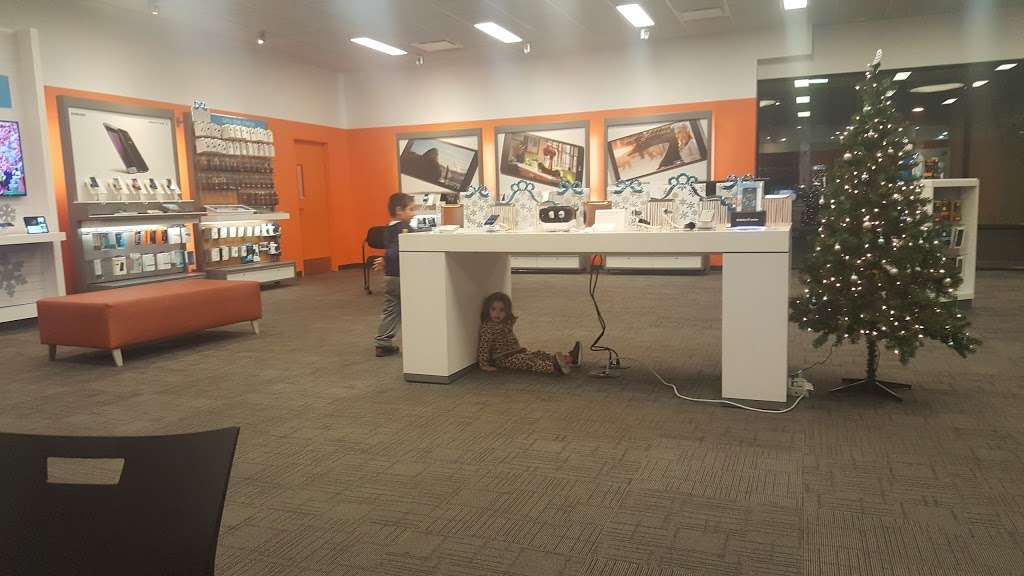 AT&T | 17288 Saticoy St, Van Nuys, CA 91406 | Phone: (818) 938-9017