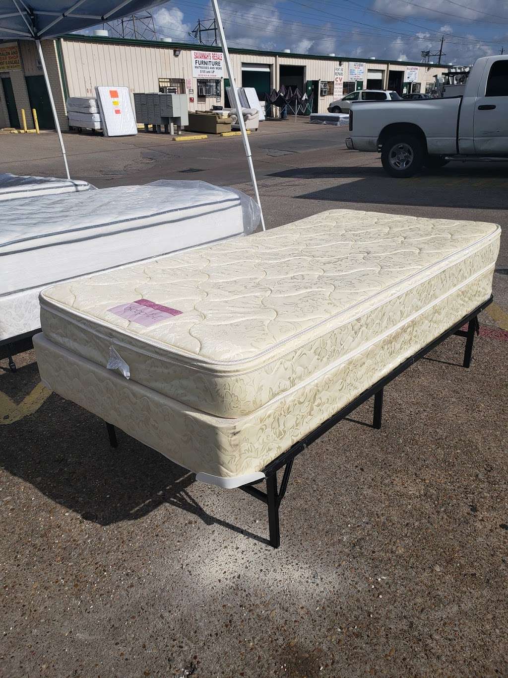 King Furniture & More | 11450 Bissonnet St #303, Houston, TX 77099 | Phone: (281) 827-3668