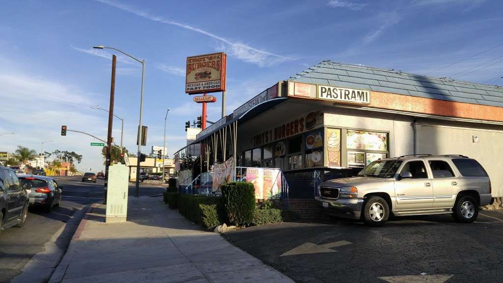 Troys Burgers | 4260 East Cesar E Chavez Avenue, Los Angeles, CA 90022, USA | Phone: (323) 269-9950