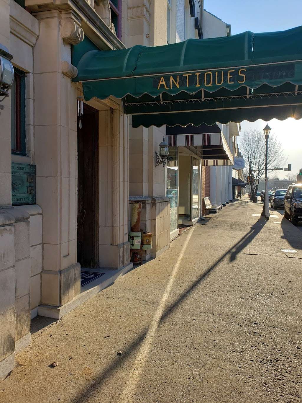 Lexington Mercantile Antiques and Fabrics | 1012 Main St, Lexington, MO 64067, USA | Phone: (816) 739-1488