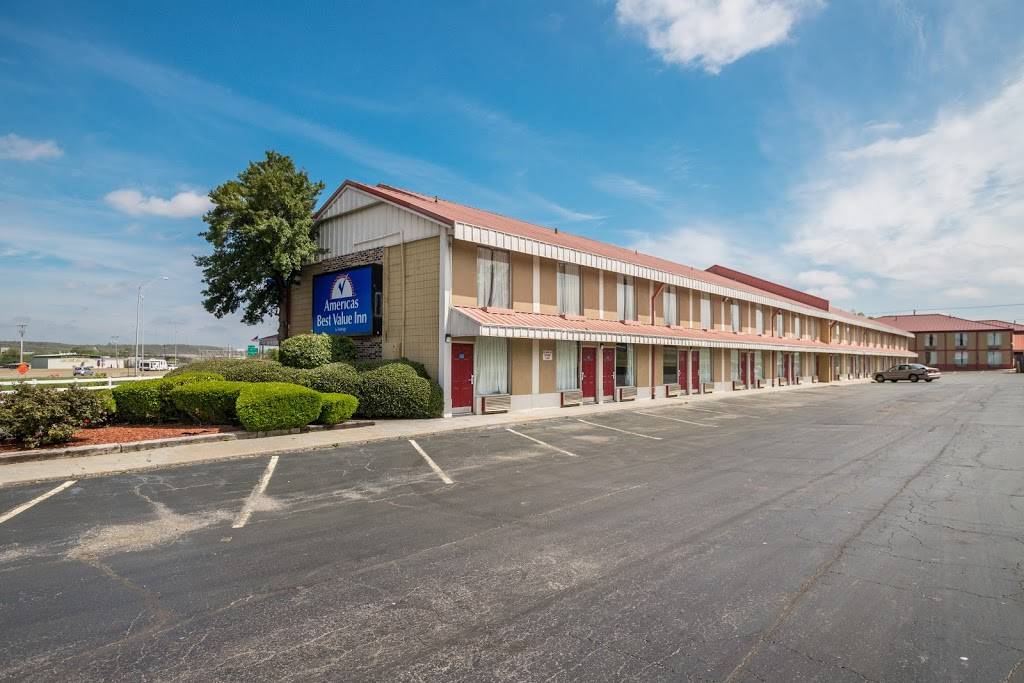 Americas Best Value Inn Tulsa at I-44 | 5525 W Skelly Dr, Tulsa, OK 74107, USA | Phone: (918) 446-1561