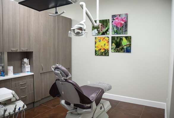Floss & Gloss Dental | Best Dentist in Fountain Valley CA | 10542 W McFadden Ave, Garden Grove, CA 92843, USA | Phone: (714) 531-4531