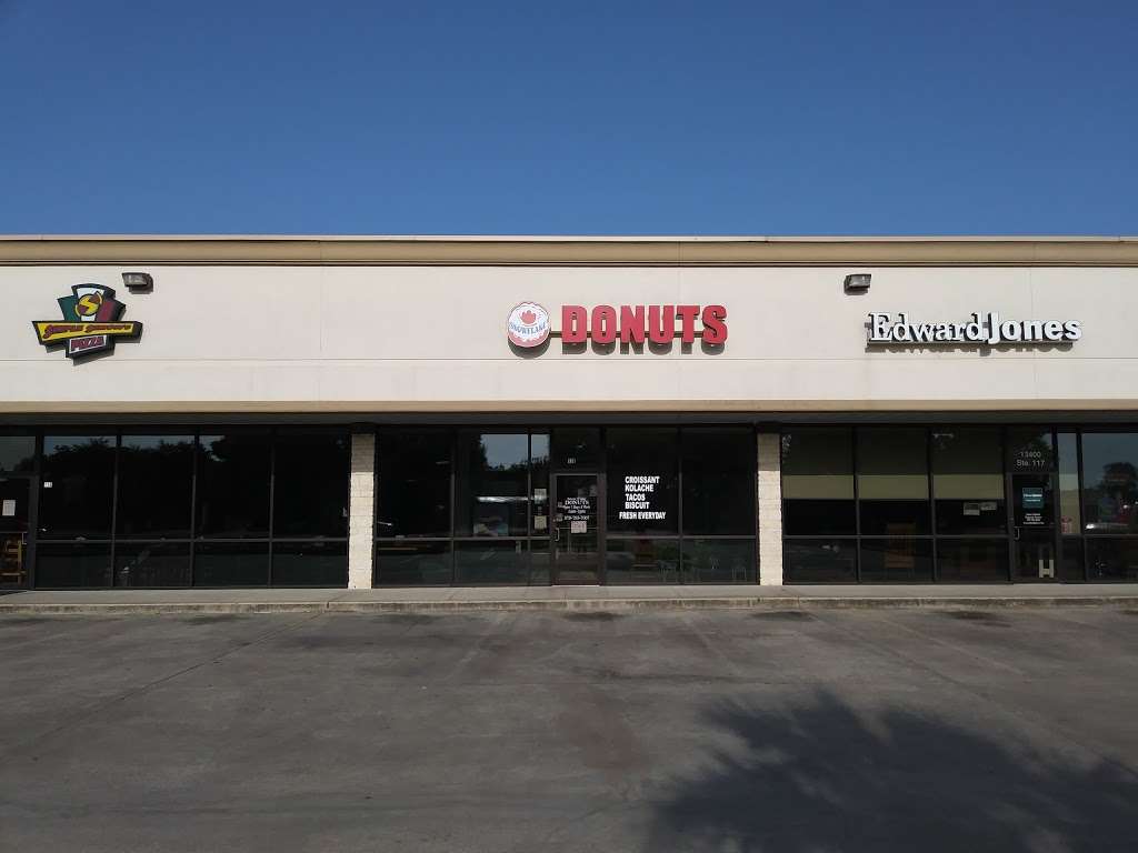 Snow Flake Donuts | 13400 TX-36, Needville, TX 77461, USA | Phone: (979) 793-7007