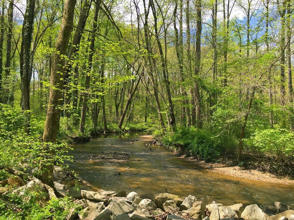 Holmes Run Stream Valley Park | 3437 Charleson St, Annandale, VA 22003, USA | Phone: (703) 324-8702