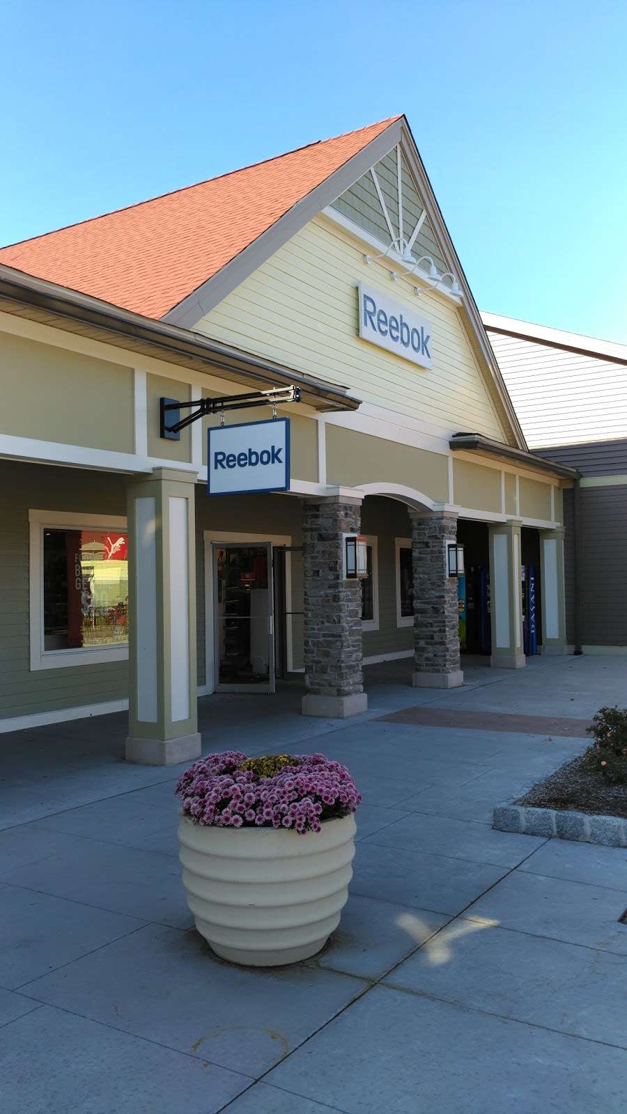 reebok outlet ct