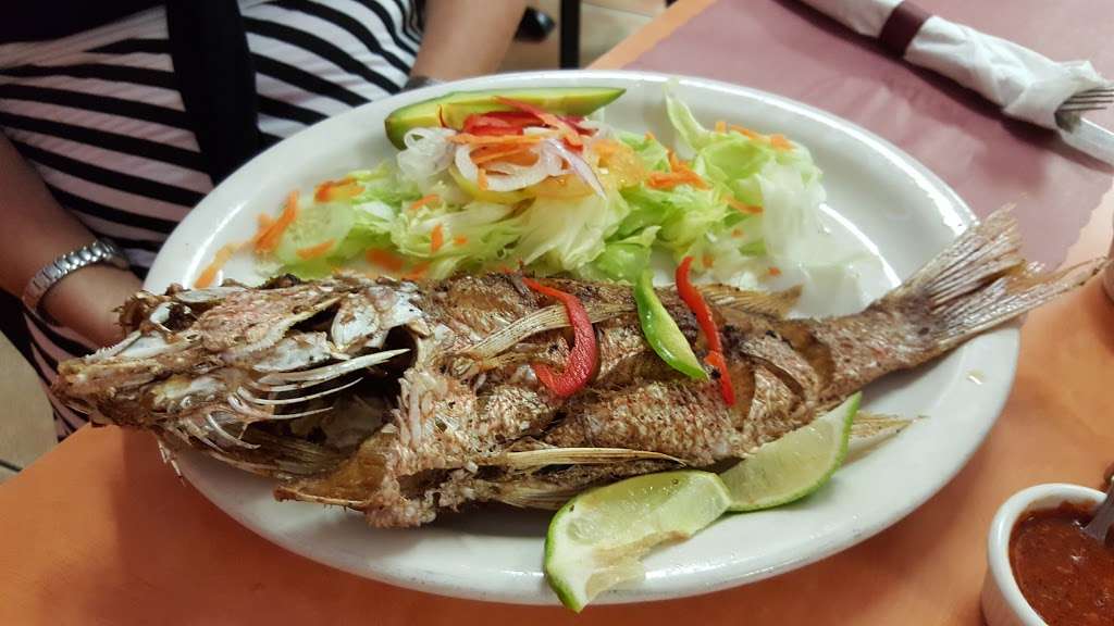 Mi Viejo San Juan Restaurant | 7229 E Colonial Dr, Orlando, FL 32807, USA | Phone: (407) 380-2061