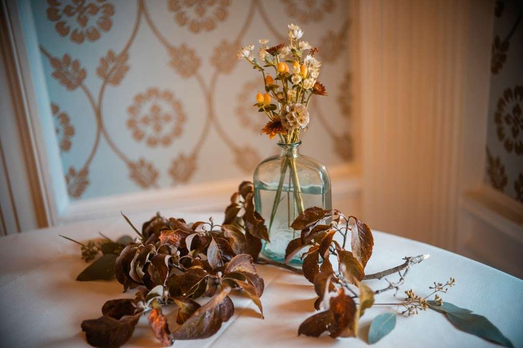 farmhouse flowers | 678 N Salem Rd, Ridgefield, CT 06877, USA | Phone: (203) 438-7116