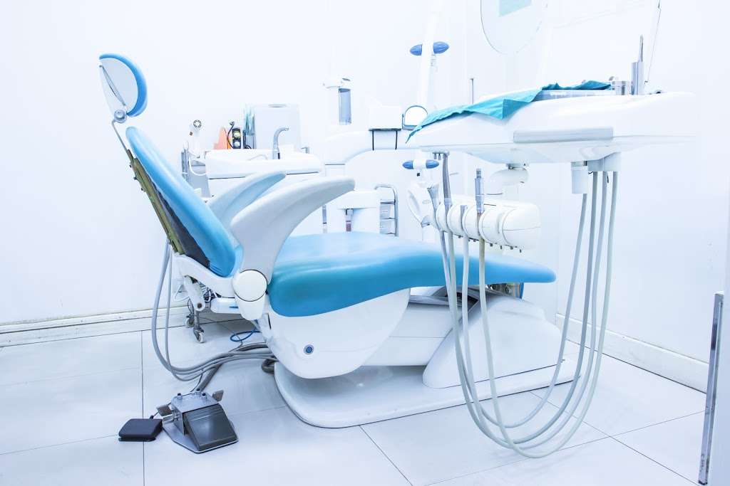 Universal Dental Care | 4160 Highland Ave #6C, Highland, CA 92346, USA | Phone: (909) 589-8115