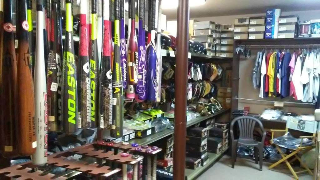 Swedes Sports Shop | 1061 Township Line Rd, Swedesboro, NJ 08085 | Phone: (856) 467-2525