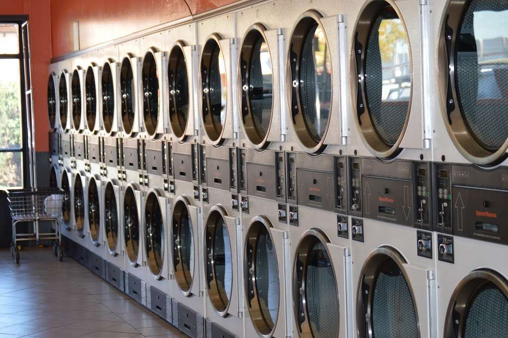 Launderland Co-Op Laundry | 1102 South La Brea Ave, Inglewood, CA 90301, USA | Phone: (310) 985-9293