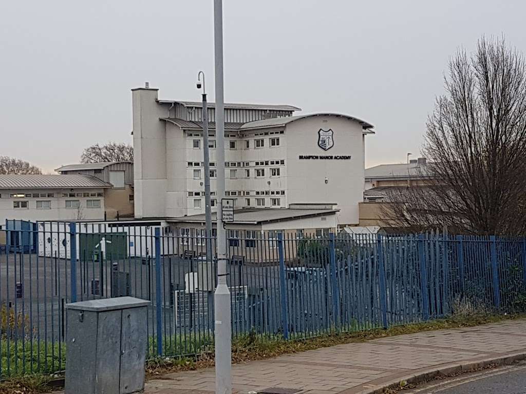 BRAMPTON MANOR ACADEMY Roman Rd, East Ham, London E6 3SQ, UK