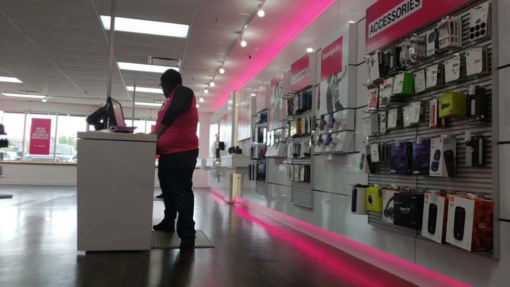 T-Mobile | 16600 W 159th St Ste 103, Lockport, IL 60441 | Phone: (847) 874-3486