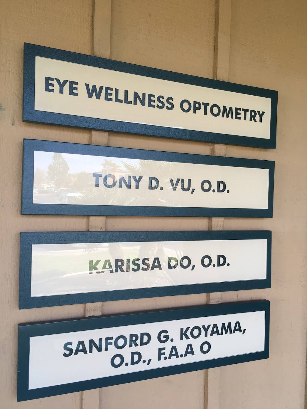 Eye Wellness Optometry- The office of Dr. Tony Vu, Dr. Karissa Do, and Dr. Sanford Koyama | 18430 Brookhurst St #100, Fountain Valley, CA 92708 | Phone: (714) 968-9121