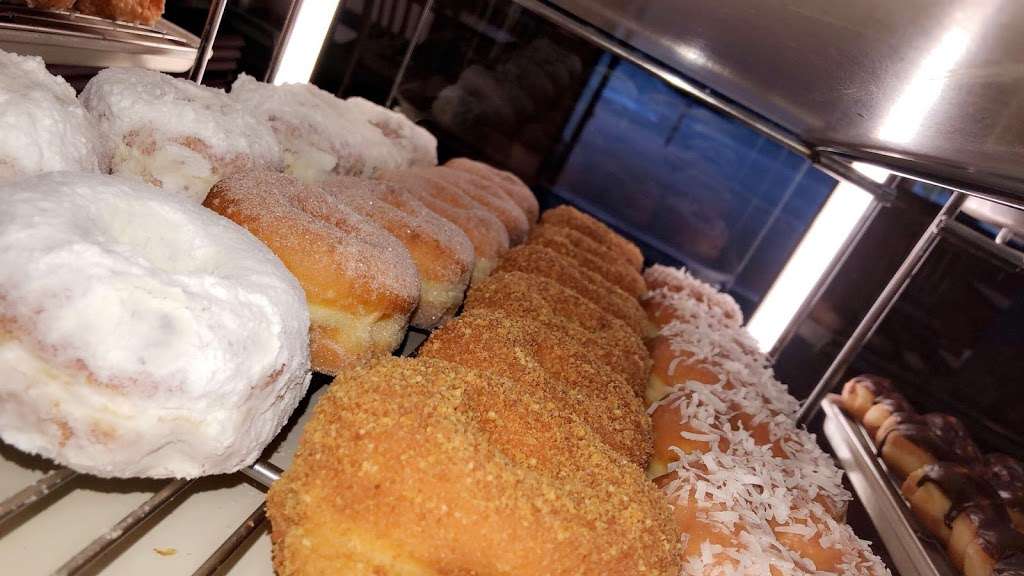 Norco Donut | 3699 Hamner Ave, Norco, CA 92860 | Phone: (951) 582-9136