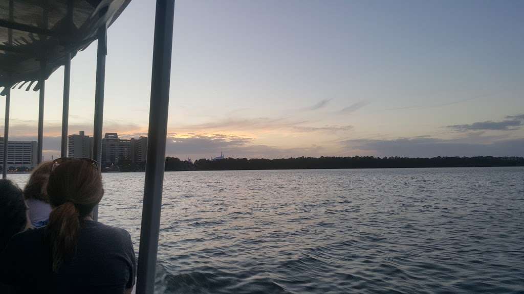 Marina: Boat and Cabana Rentals | Orlando, FL 32836