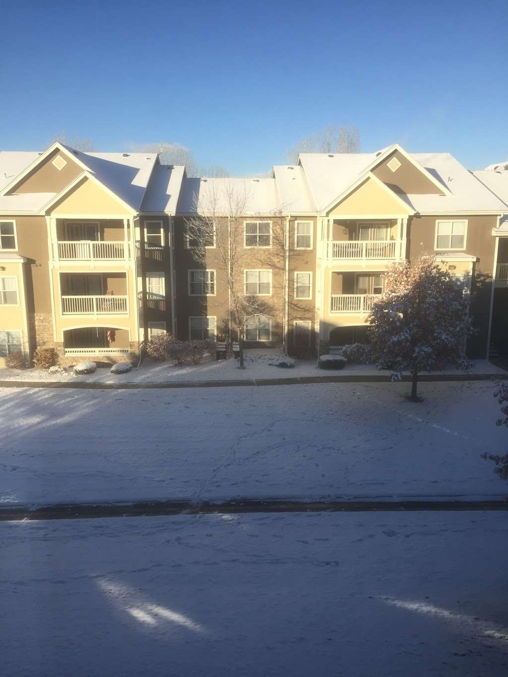 Stonebridge at Twin Peaks Apartments | 2424 9th Ave, Longmont, CO 80503 | Phone: (303) 772-8110