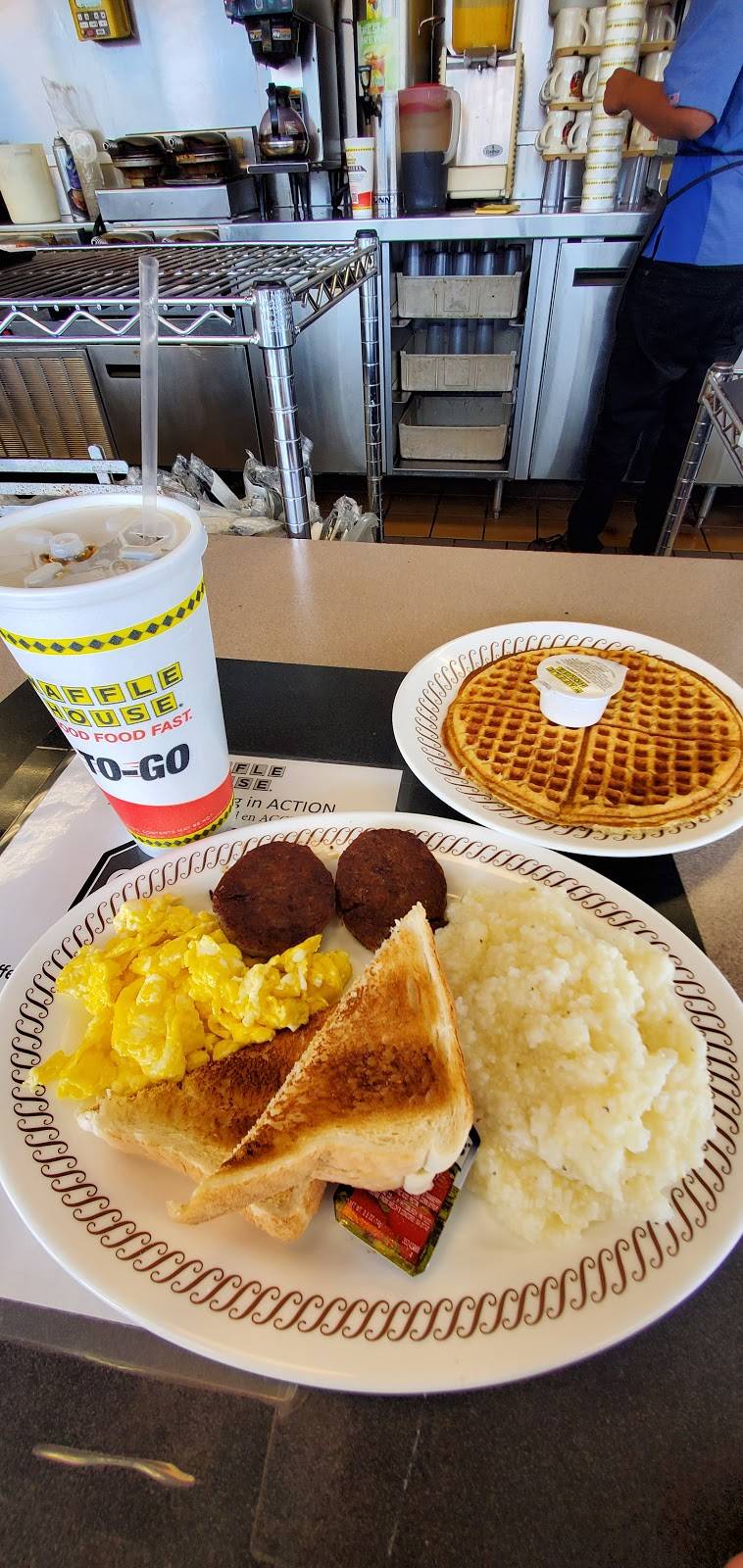 Waffle House | 559 Behrman Hwy, Terrytown, LA 70056, USA | Phone: (504) 391-0671