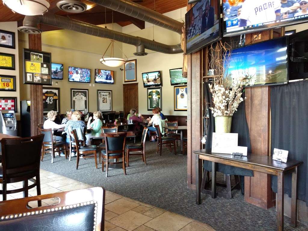 19 Sports Bar & Grill | 32120 San Juan Creek Rd, San Juan Capistrano, CA 92675, USA | Phone: (949) 240-1919