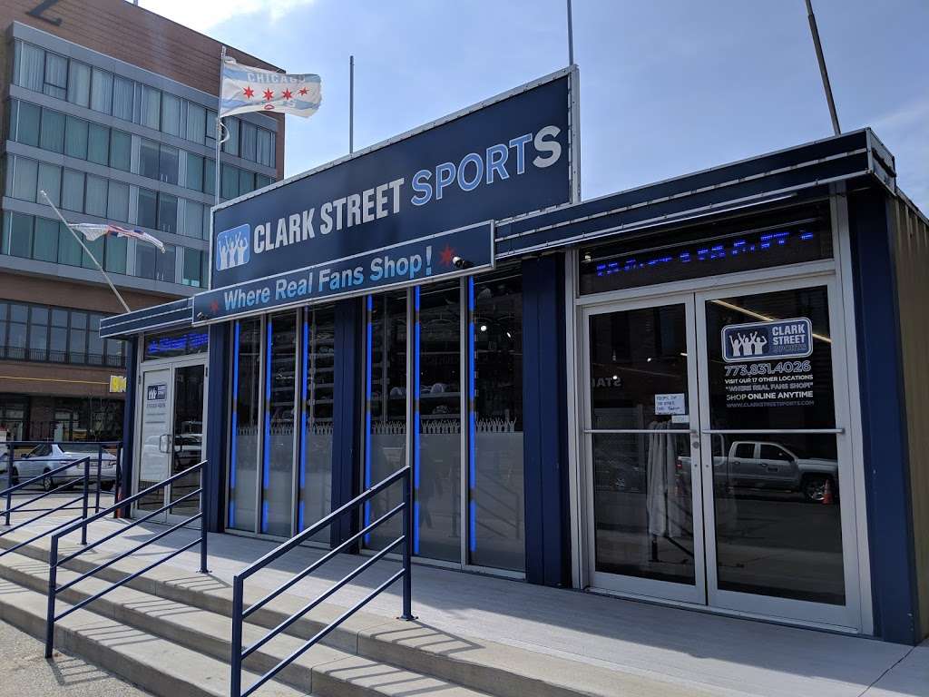 Clark Street Sports | 3650 N Clark St, Chicago, IL 60613, USA | Phone: (773) 831-4026