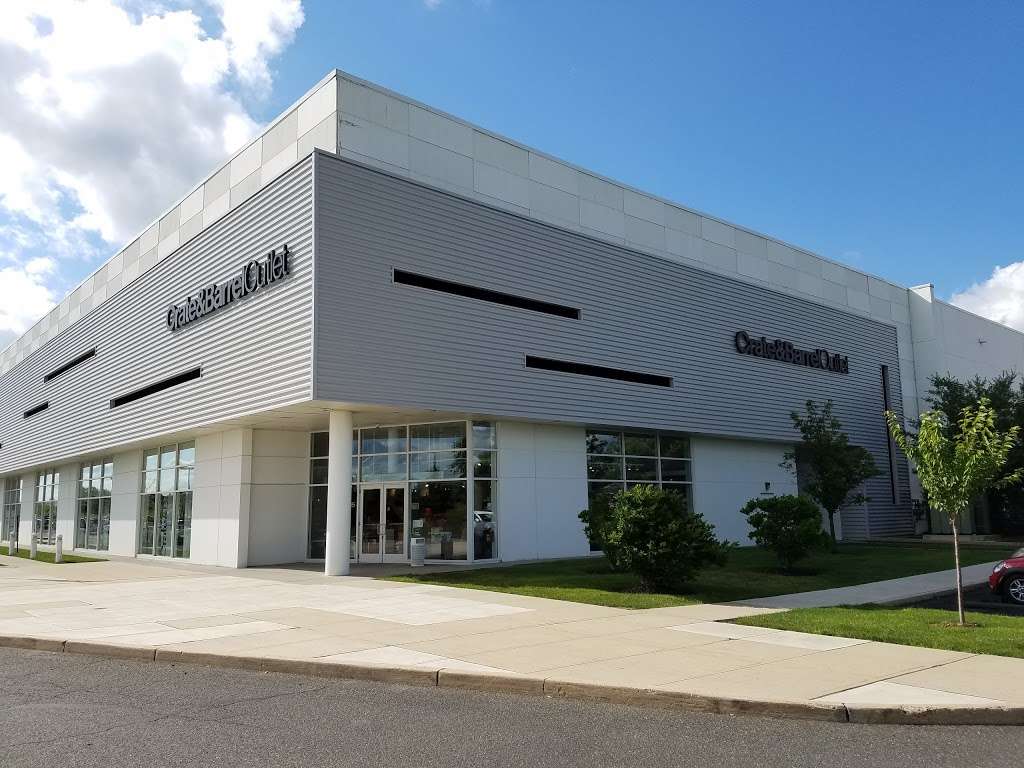 Crate and Barrel Outlet | 315 Cranbury Half Acre Rd, Cranbury, NJ 08512, USA | Phone: (609) 819-0200