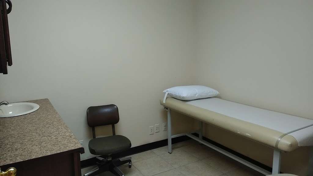 TU CLINICA FAMILIAR | 914 Edgebrook Dr Suite A, Houston, TX 77034 | Phone: (832) 582-6111