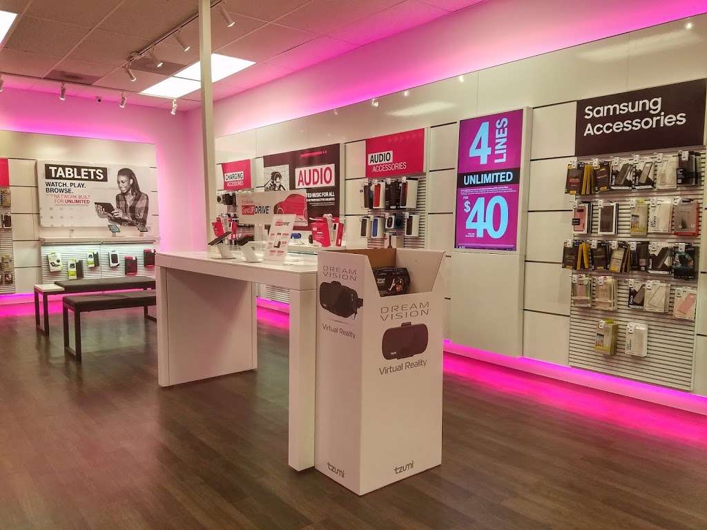 T-Mobile | 11965 Southern Blvd, Royal Palm Beach, FL 33411 | Phone: (561) 408-2898