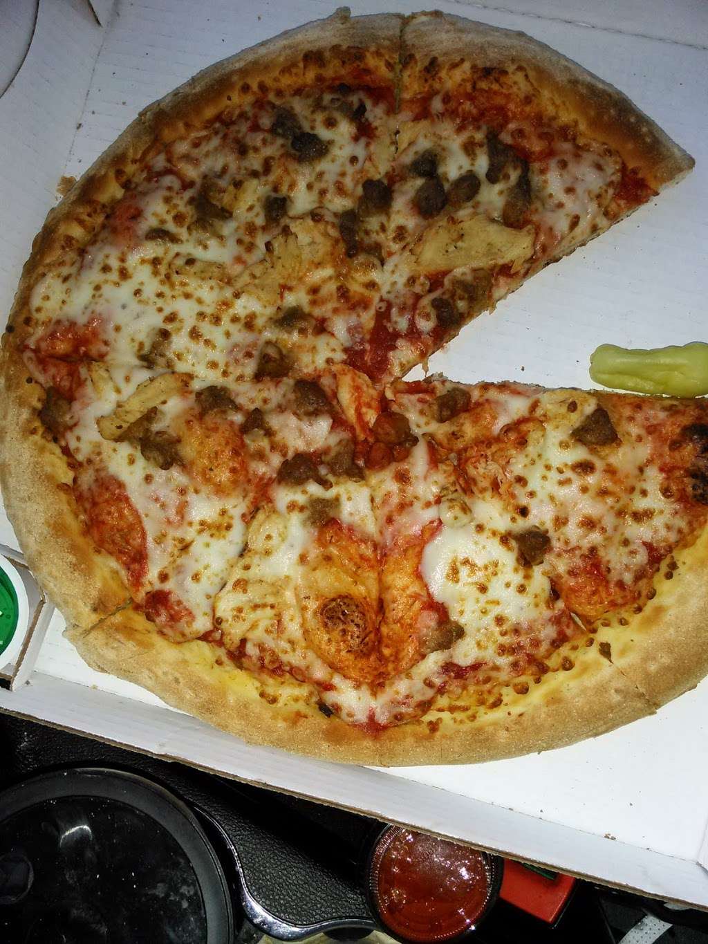 Papa Johns Pizza | 2105 Buckingham Rd Ste 2105, Richardson, TX 75081, USA | Phone: (214) 575-7272