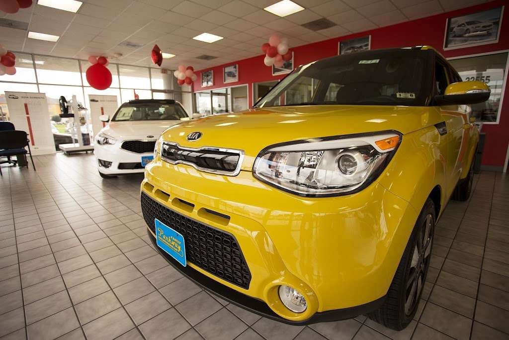 Parkway Family Kia | 22555 US-59, Kingwood, TX 77339, USA | Phone: (281) 312-6200