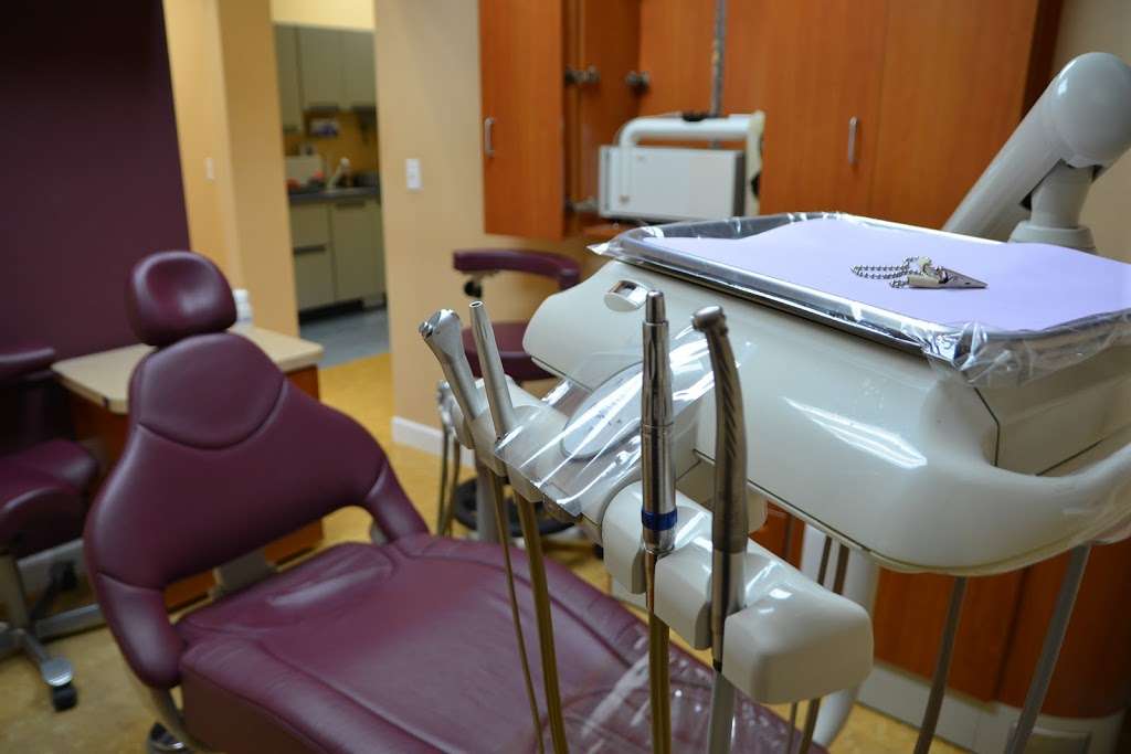 Wellington Dental Studio | 10660 Forest Hill Blvd #200, Wellington, FL 33414, USA | Phone: (561) 204-2010