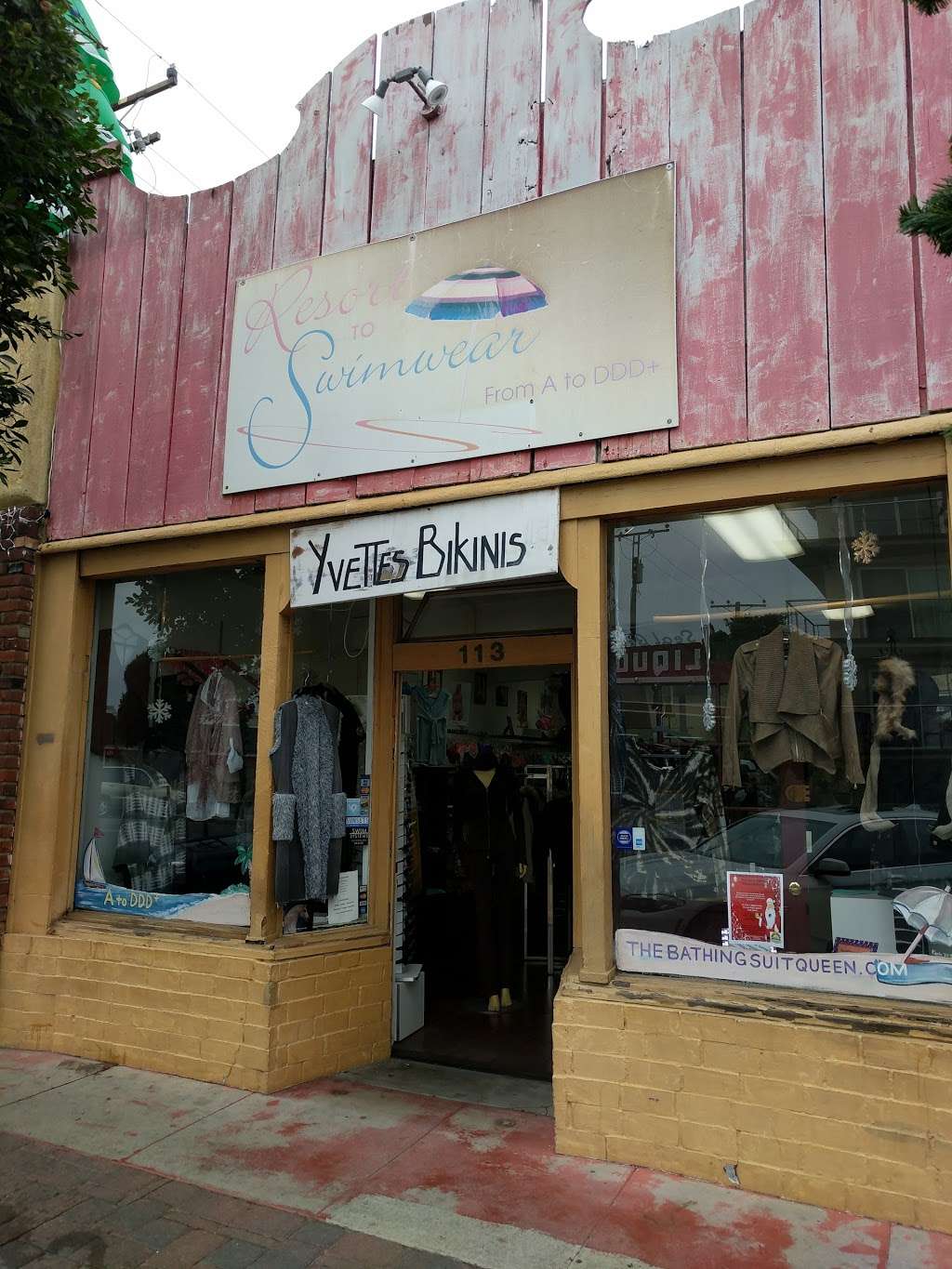 Yvettes Bikinis | 113 Main St, Seal Beach, CA 90740 | Phone: (323) 712-8418