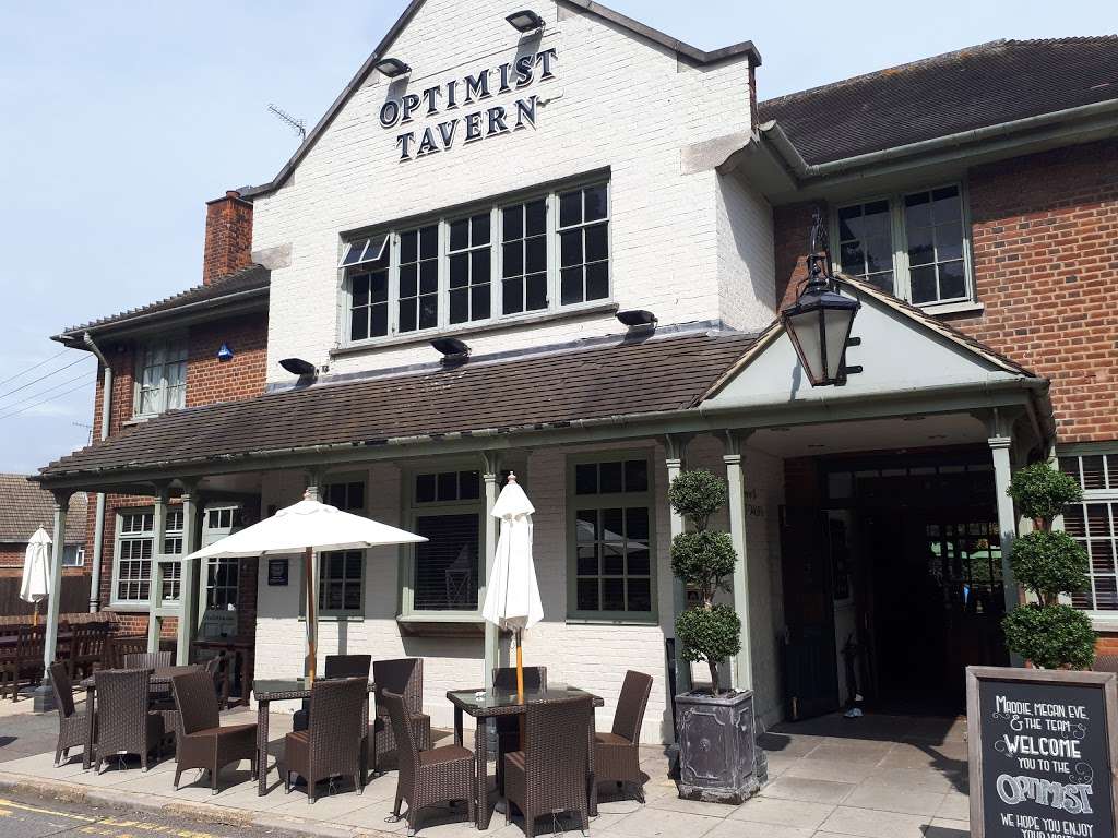 The Optimist Tavern | Hacton Ln, Upminster RM14 2XY, UK | Phone: 01708 641530