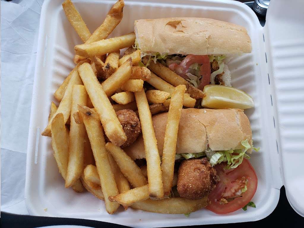 Antones Famous PoBoys - North Loop | 2724 W T C Jester Blvd, Houston, TX 77018, USA | Phone: (713) 686-4338