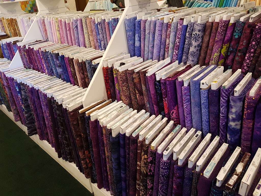 Lyons Quilting | 42 E Main St, Lyons, CO 80540, USA | Phone: (303) 823-6067