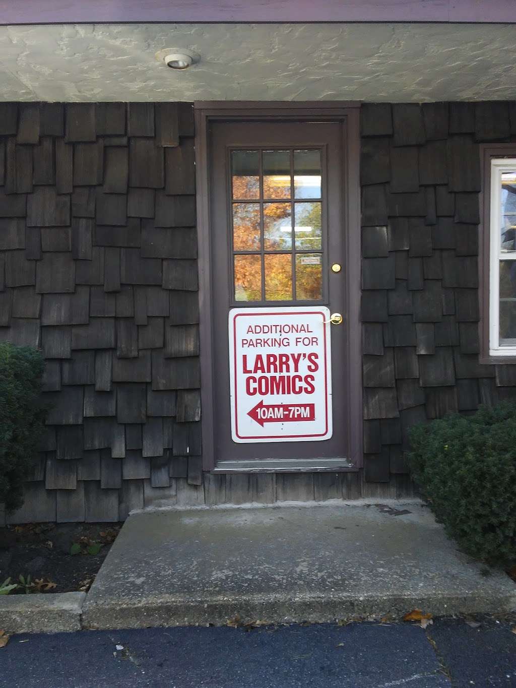 Larrys Comics | 126 Tyngsboro Rd, North Chelmsford, MA 01863, USA | Phone: (978) 459-5323