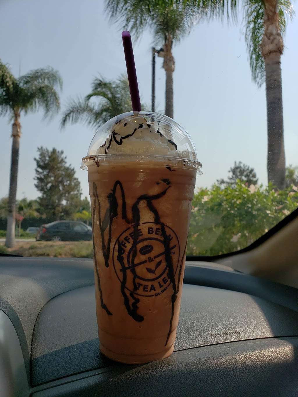 The Coffee Bean & Tea Leaf | 2500 E Imperial Hwy #182, Brea, CA 92812, USA | Phone: (714) 257-9322