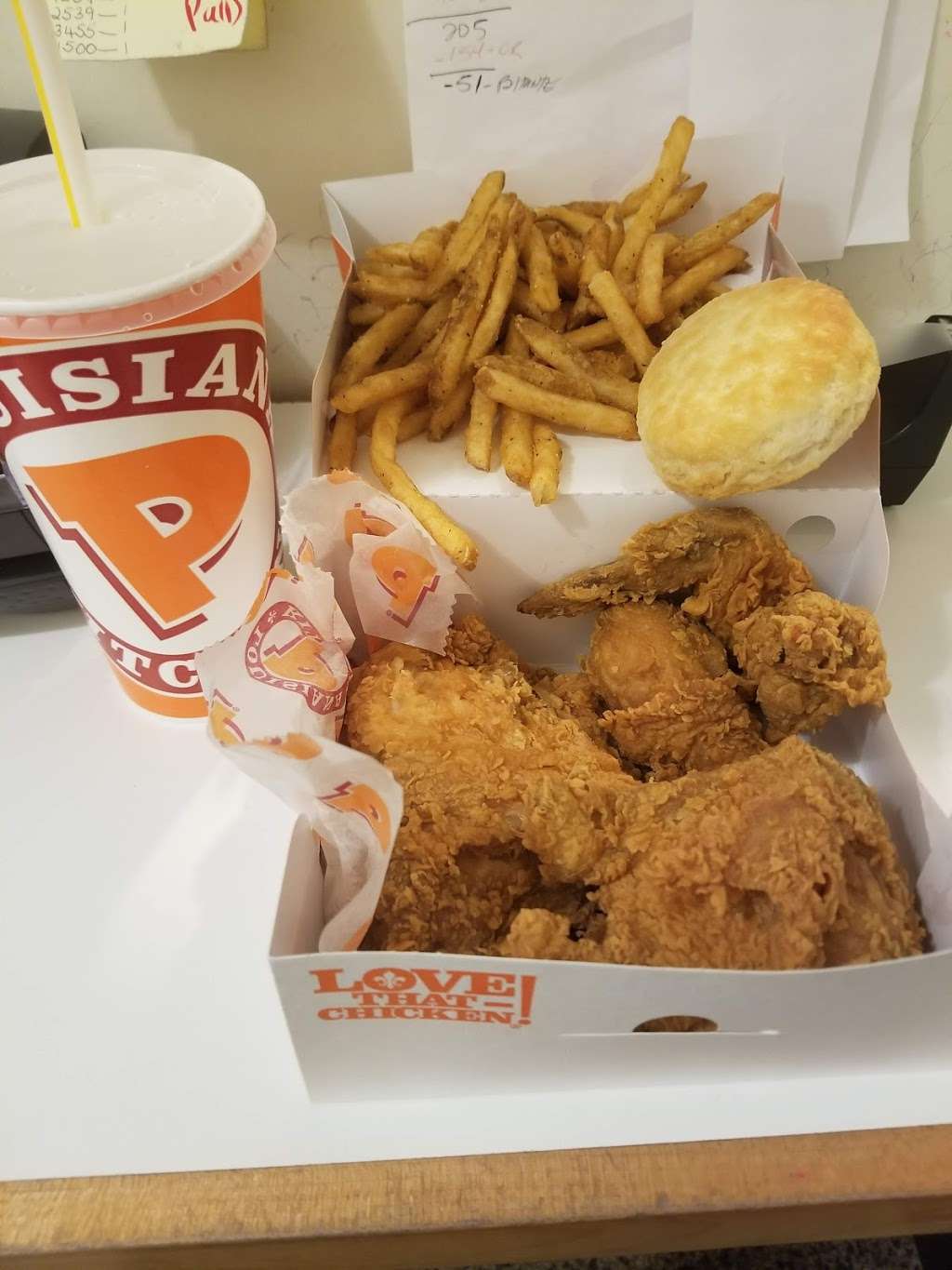 Popeyes Louisiana Kitchen | 220 Springfield Ave, Newark, NJ 07103 | Phone: (973) 297-0129