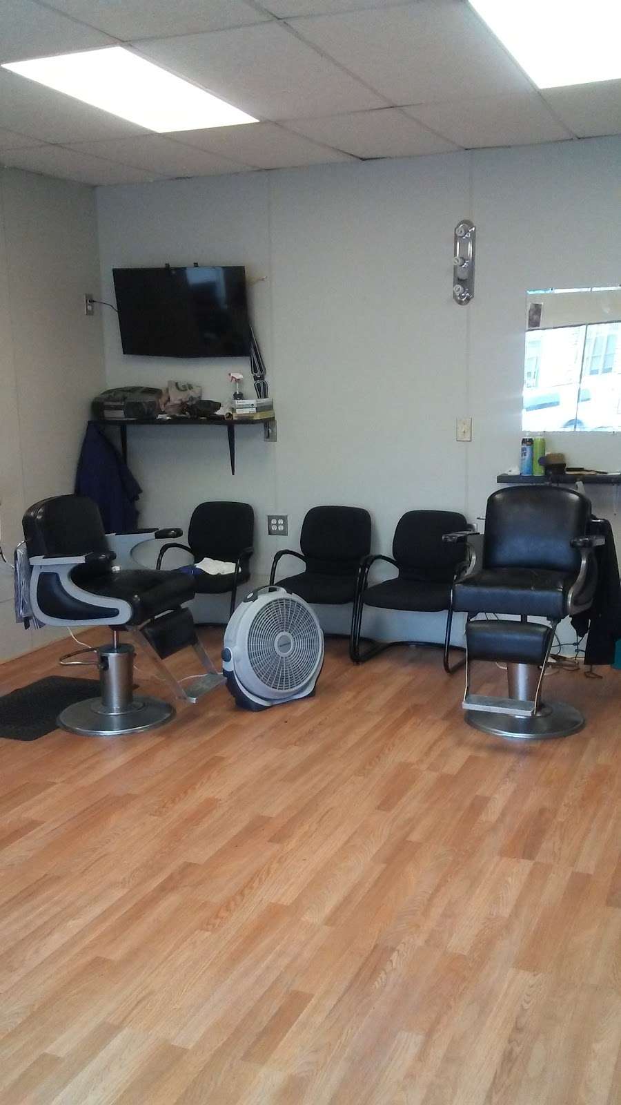 J-Nice Barbershop | 5743 Baltimore Ave, Philadelphia, PA 19143 | Phone: (267) 702-8327