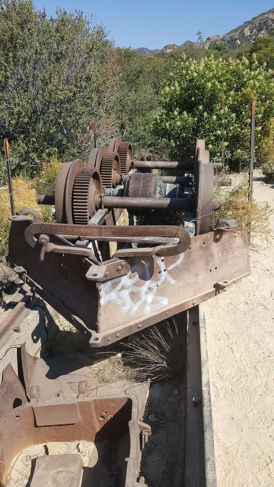 Cobb Estate Hike | 3302 Lake Ave, Altadena, CA 91001, USA