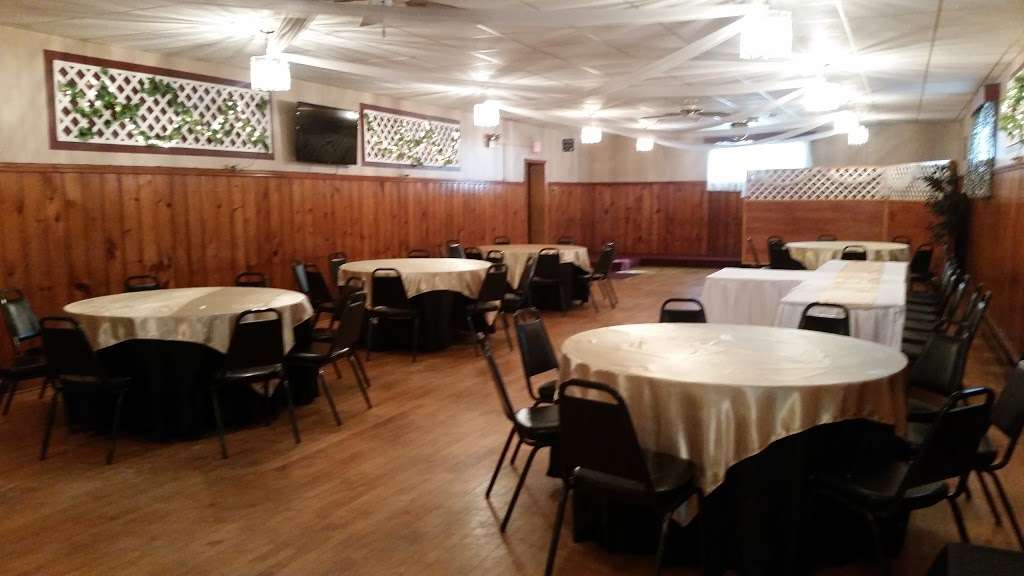 Buddies Restaurant & Banquet Hall | 277 Johnson Ln, Parlin, NJ 08859, USA | Phone: (732) 721-1952