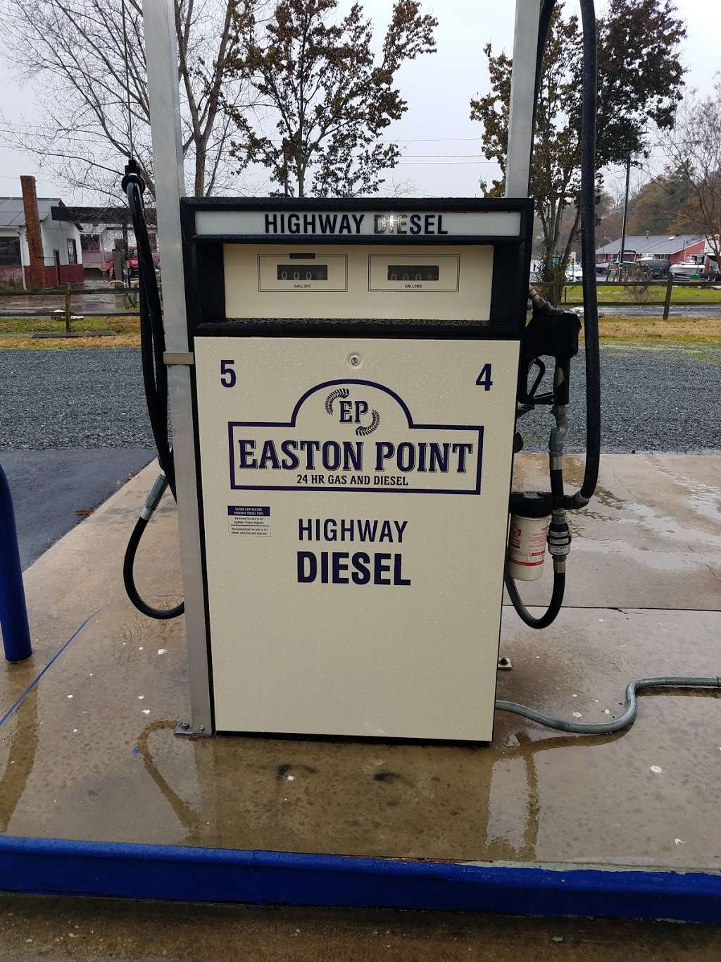 Miller & Sons 24 Hour Gas Station | 930 Port Street, Easton Point, Easton, MD 21601 | Phone: (410) 310-3553