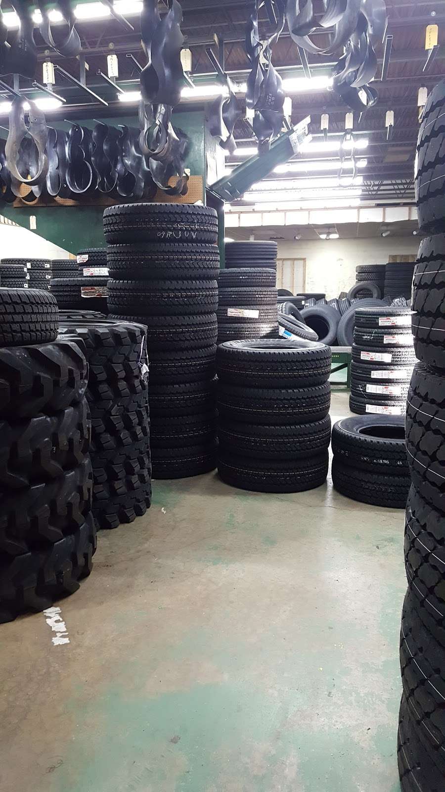 S & S Tire Service | 900 E Patrick St, Frederick, MD 21701 | Phone: (301) 696-0669