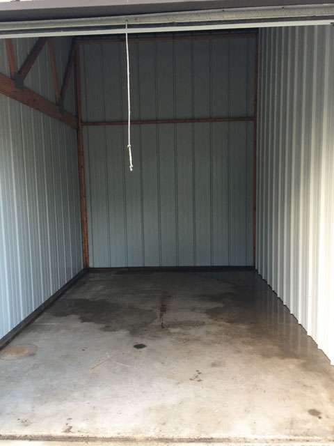 Storage Units 4 U, LLC | 102 S Oppyville Rd, Watseka, IL 60970, USA | Phone: (800) 484-6505